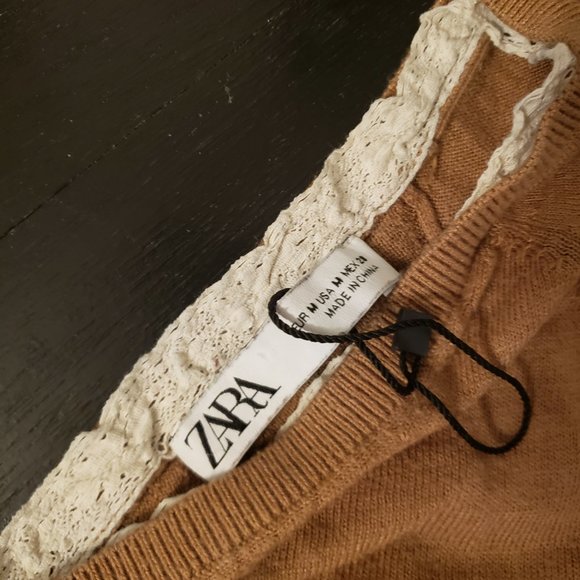Zara light spring or fall sweater with lace neck trim - Picture 2 of 2